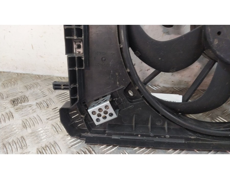 Recambio de electroventilador para renault captur i (j5_, h5_) 1.5 dci 90 referencia OEM IAM 214818664R 214818009R 