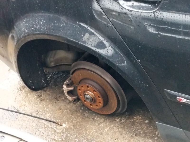 Recambio de mangueta trasera derecha para audi a4 b6 (8e2) 2.5 tdi quattro referencia OEM IAM 8E0505432AQ  
