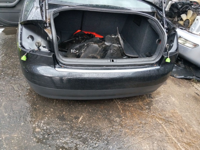 Recambio de paragolpes trasero para audi a4 b6 (8e2) 2.5 tdi quattro referencia OEM IAM 8E5807301GGRU  
