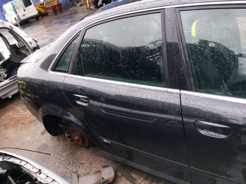 Recambio de puerta trasera derecha para audi a4 b6 (8e2) 2.5 tdi quattro referencia OEM IAM 8E0833052  