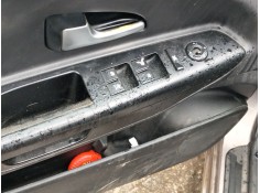 Recambio de mando elevalunas delantero izquierdo para kia cee´d hatchback (ed) 1.6 crdi 115 referencia OEM IAM 935701H100EQ  