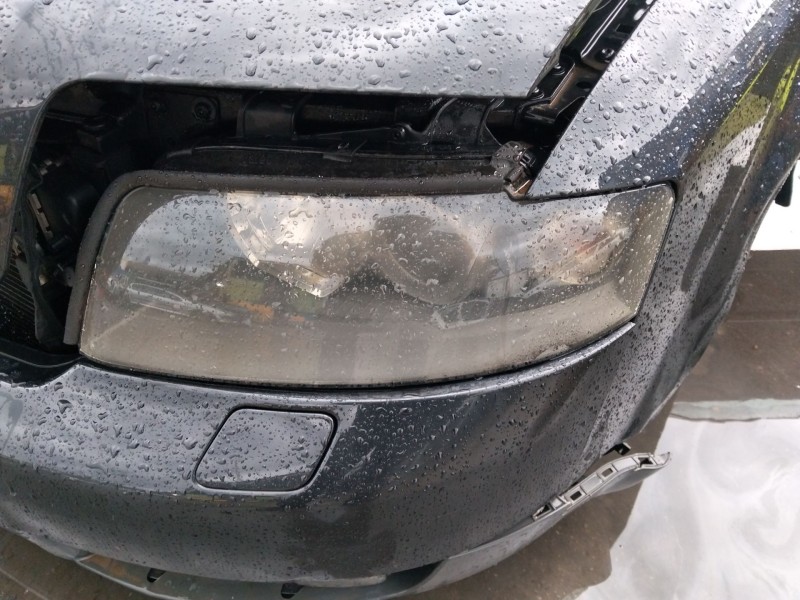 Recambio de faro izquierdo para audi a4 b6 (8e2) 2.5 tdi quattro referencia OEM IAM 8E0941029T  
