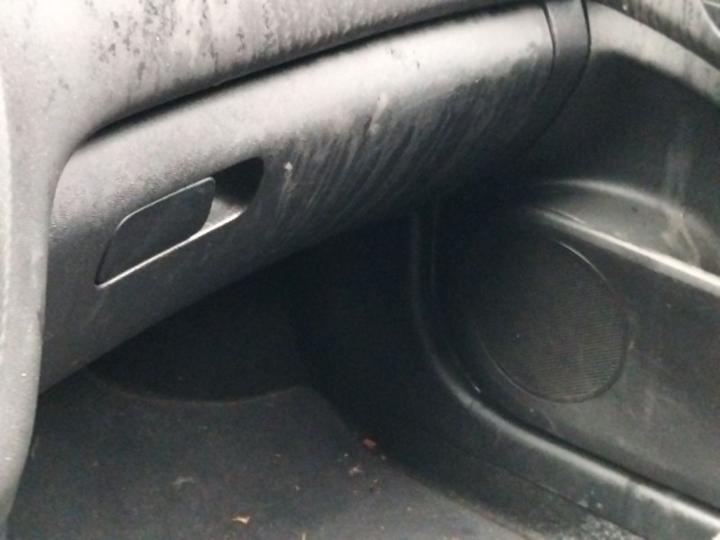 Recambio de guantera para kia cee´d hatchback (ed) 1.6 crdi 115 referencia OEM IAM 847601H000ED 845101H000ED 