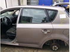 Recambio de puerta trasera izquierda para kia cee´d hatchback (ed) 1.6 crdi 115 referencia OEM IAM 770031H000  
