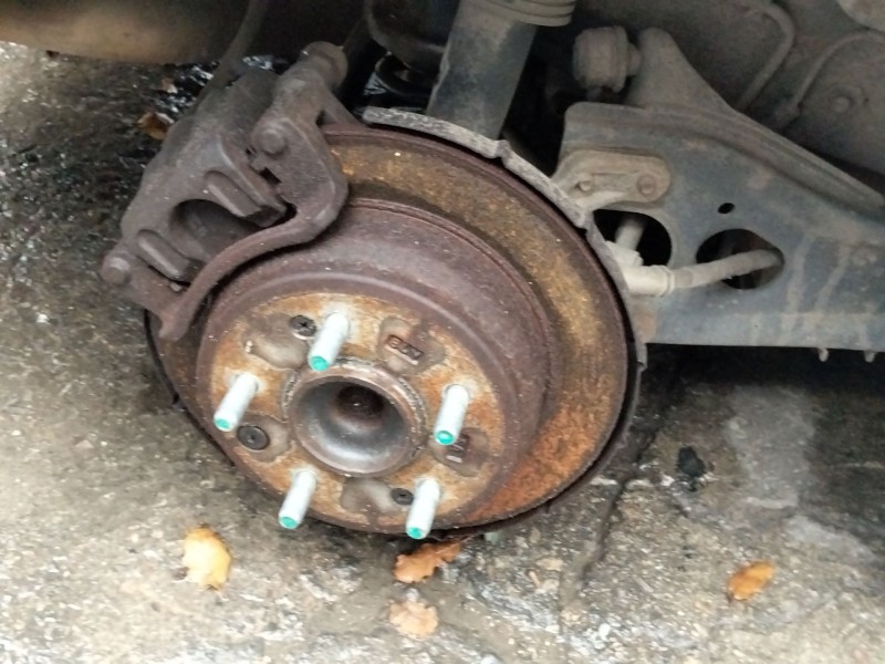 Recambio de mangueta trasera derecha para kia cee´d hatchback (ed) 1.6 crdi 115 referencia OEM IAM 527201H000  