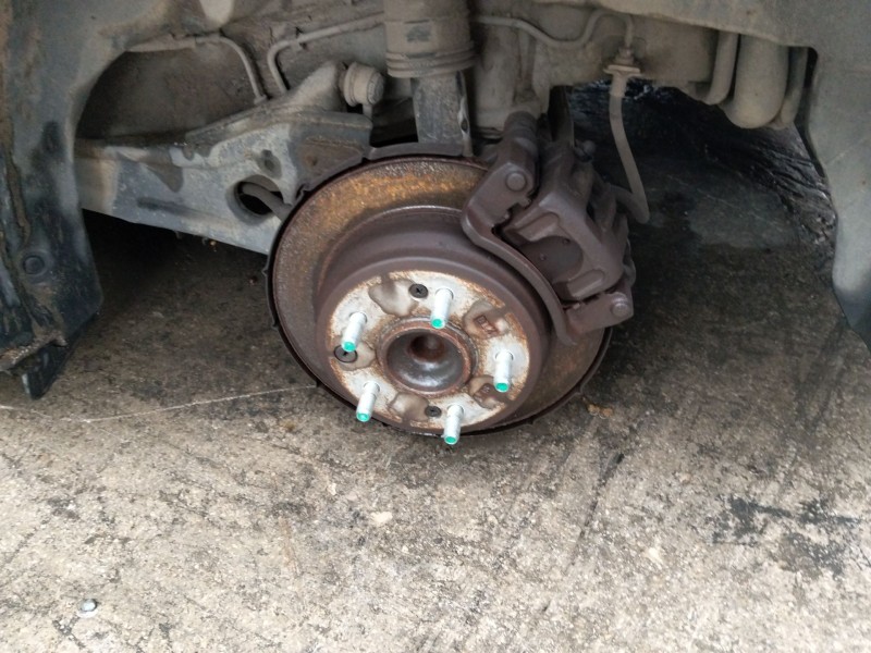 Recambio de mangueta trasera izquierda para kia cee´d hatchback (ed) 1.6 crdi 115 referencia OEM IAM 527101H000  