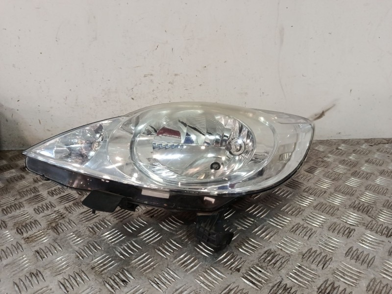 Recambio de faro izquierdo para peugeot 107 (pm_, pn_) 1.0 referencia OEM IAM 085501139  