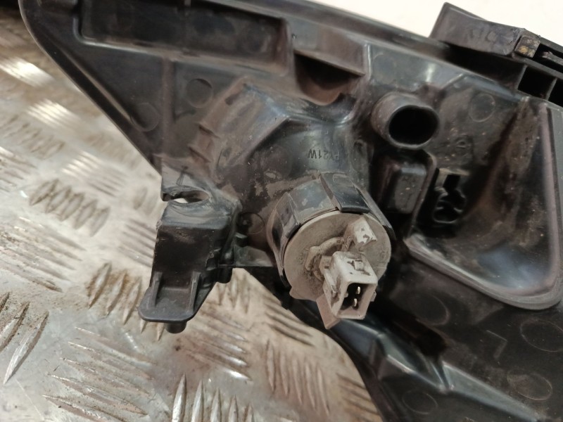 Recambio de faro izquierdo para peugeot 107 (pm_, pn_) 1.0 referencia OEM IAM 085501139  
