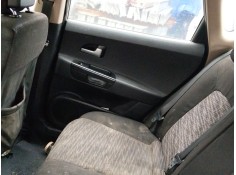 Recambio de guarnecido puerta trasera derecha para kia cee´d hatchback (ed) 1.6 crdi 115 referencia OEM IAM 833201H000  