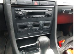 Recambio de sistema audio / radio cd para audi a4 b6 (8e2) 2.5 tdi quattro referencia OEM IAM 8E0035186J  
