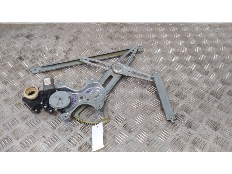 Recambio de elevalunas delantero derecho para opel combo tour 1.7 cdti 16v referencia OEM IAM 13173070  
