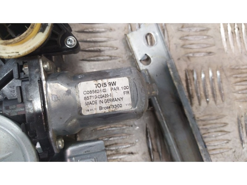 Recambio de elevalunas delantero derecho para opel combo tour 1.7 cdti 16v referencia OEM IAM 13173070  