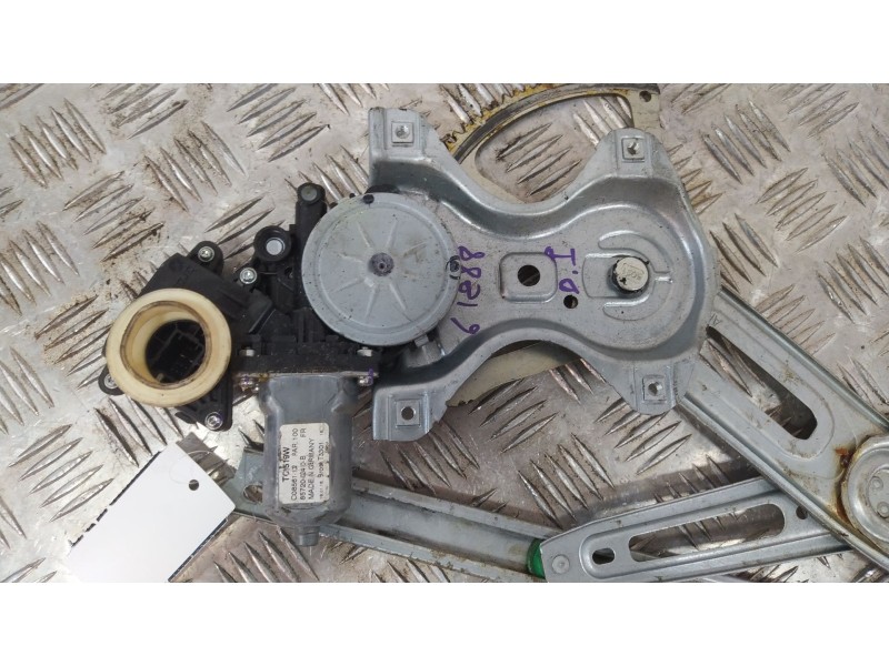 Recambio de elevalunas delantero izquierdo para opel combo tour 1.7 cdti 16v referencia OEM IAM 8572002440 8570202020 