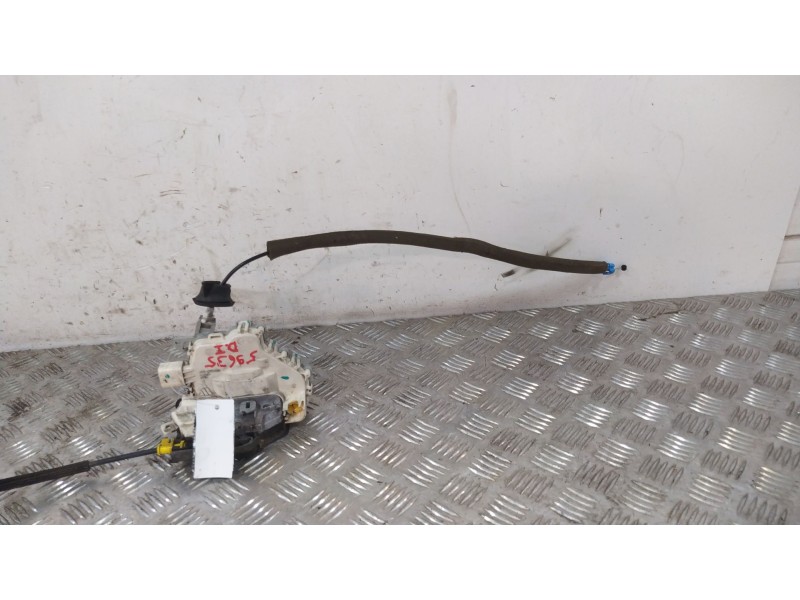 Recambio de cerradura puerta delantera izquierda para audi a1 (8x1, 8xk) 1.6 tdi referencia OEM IAM 8J1837015C  