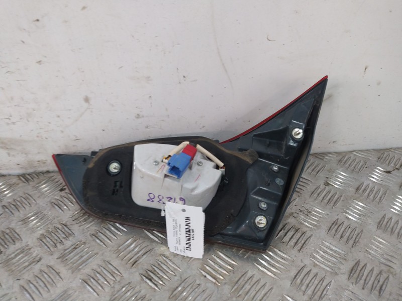 Recambio de piloto trasero izquierdo interior para toyota auris (_e18_) 1.2 (nre185_) referencia OEM IAM 8159102490  