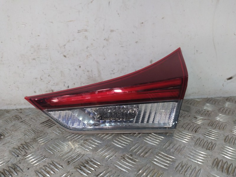 Recambio de piloto trasero derecho interior para toyota auris (_e18_) 1.2 (nre185_) referencia OEM IAM 8158102830  
