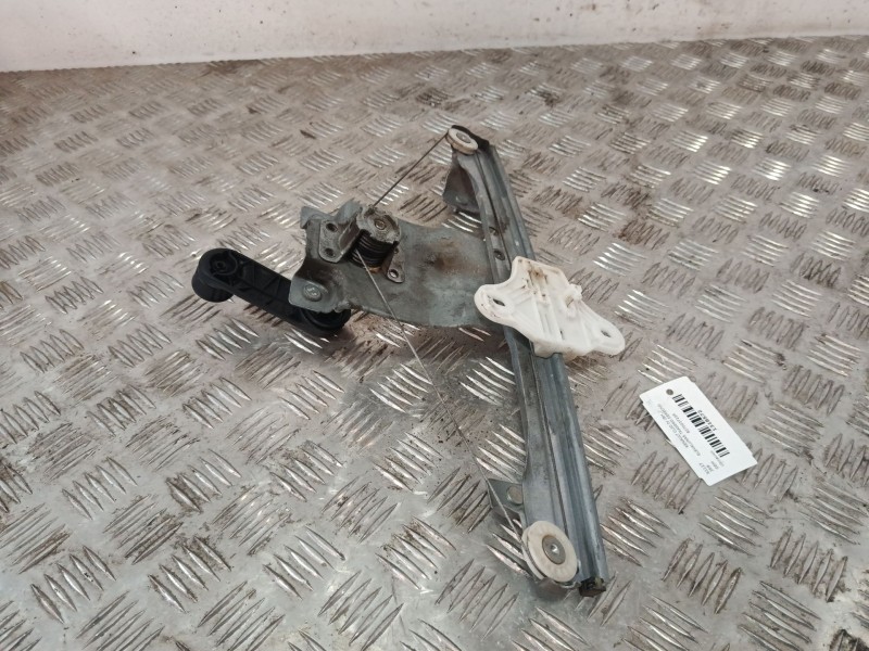 Recambio de elevalunas trasero derecho para renault clio iv (bh_) 0.9 tce 90 referencia OEM IAM 827003722R  