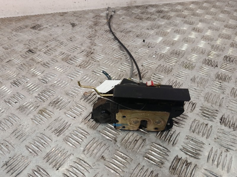 Recambio de cerradura puerta delantera derecha para ssangyong rodius i 2.7 xdi referencia OEM IAM   