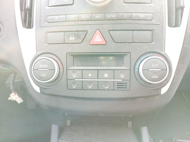 Recambio de mando climatizador para kia cee´d 1.6 crdi cat referencia OEM IAM 972501H622  