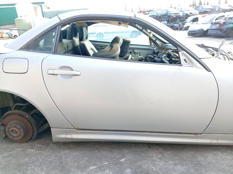Recambio de puerta delantera derecha para mercedes-benz clase slk (w170) roadster 3.2 cat referencia OEM IAM A1707201605  