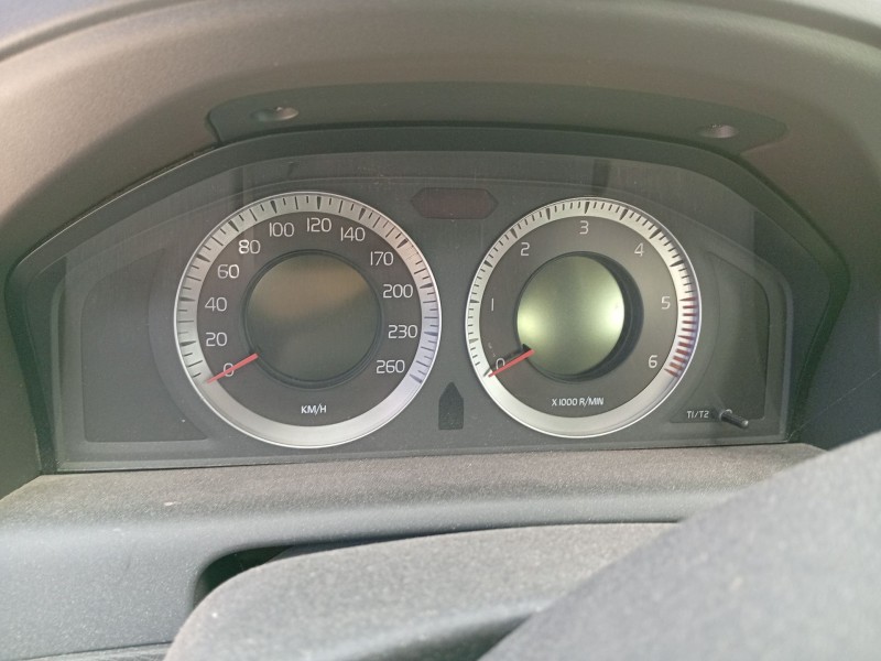 Recambio de cuadro instrumentos para volvo xc60 referencia OEM IAM 69399320U  
