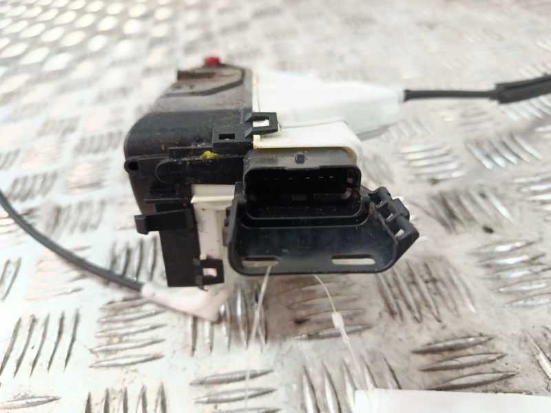 Recambio de cerradura puerta delantera derecha para citroën c3 1.6 16v hdi referencia OEM IAM A048069  