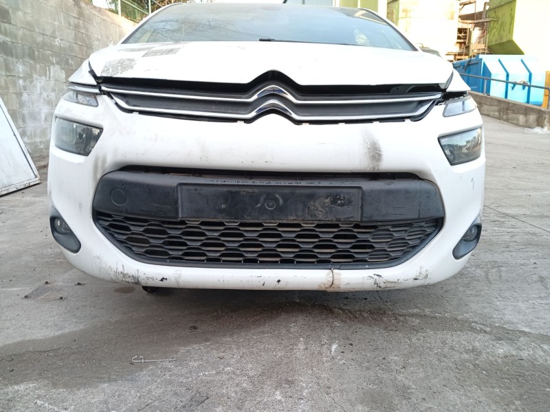 Recambio de refuerzo paragolpes delantero para citroën c4 picasso ii 1.6 bluehdi 120 referencia OEM IAM 5555504715  