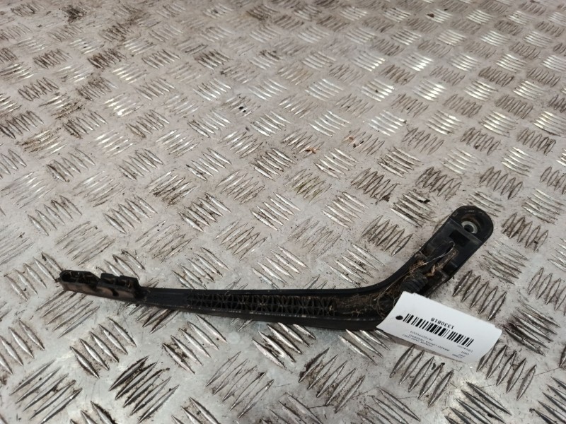Recambio de brazo limpia trasero para honda jazz (ge) referencia OEM IAM 76720TF0003  