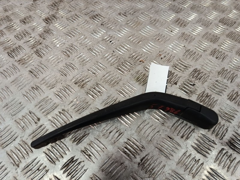 Recambio de brazo limpia trasero para honda jazz (ge) referencia OEM IAM 76720TF0003  