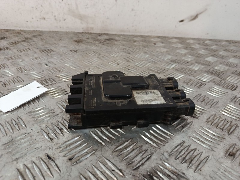 Recambio de modulo electronico para renault megane iii berlina 5 p referencia OEM IAM 243800011  