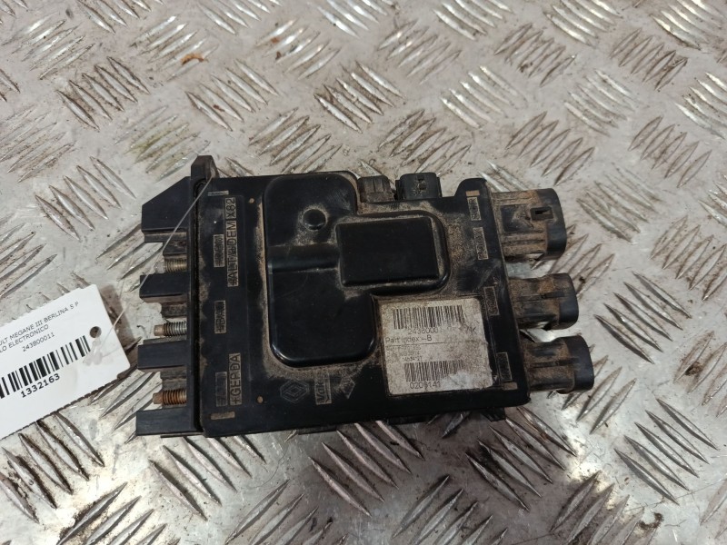 Recambio de modulo electronico para renault megane iii berlina 5 p referencia OEM IAM 243800011  