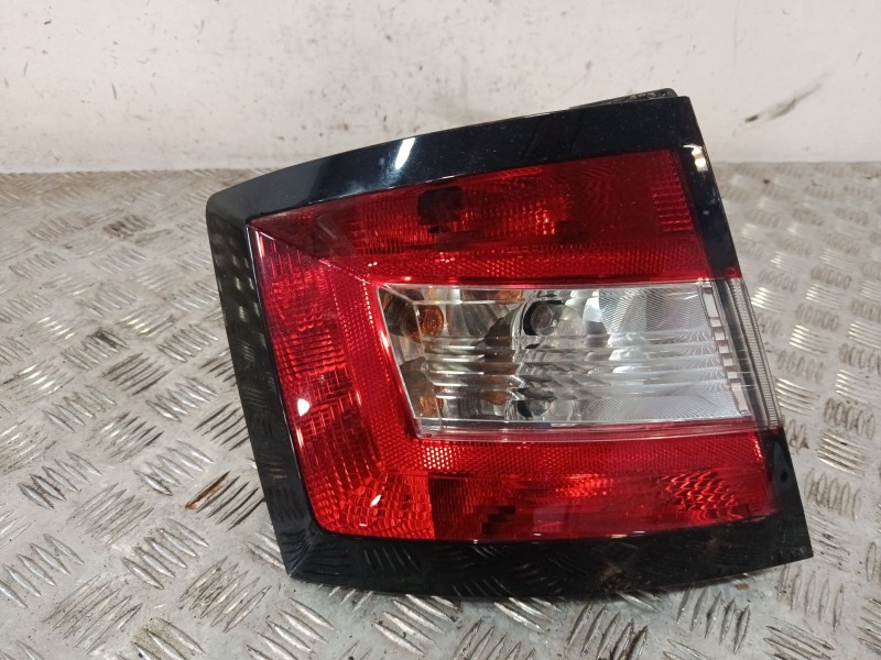 Recambio de piloto trasero izquierdo para skoda fabia iii (nj3) 1.0 referencia OEM IAM 6V6945095  