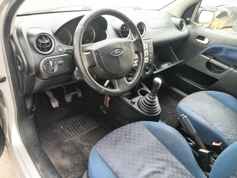 ford fiesta v (jh_, jd_) del año 2004