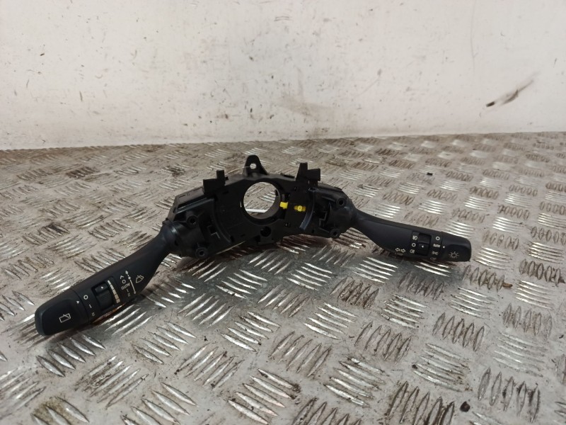 Recambio de mando multifuncion para hyundai i20 iii (bc3, bi3) 1.0 t-gdi referencia OEM IAM 93404Q0960  