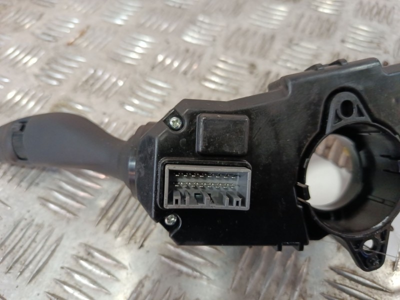 Recambio de mando multifuncion para hyundai i20 iii (bc3, bi3) 1.0 t-gdi referencia OEM IAM 93404Q0960  