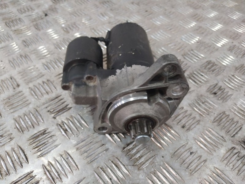 Recambio de motor arranque para volkswagen golf iv berlina (1j1) referencia OEM IAM 0001121008  