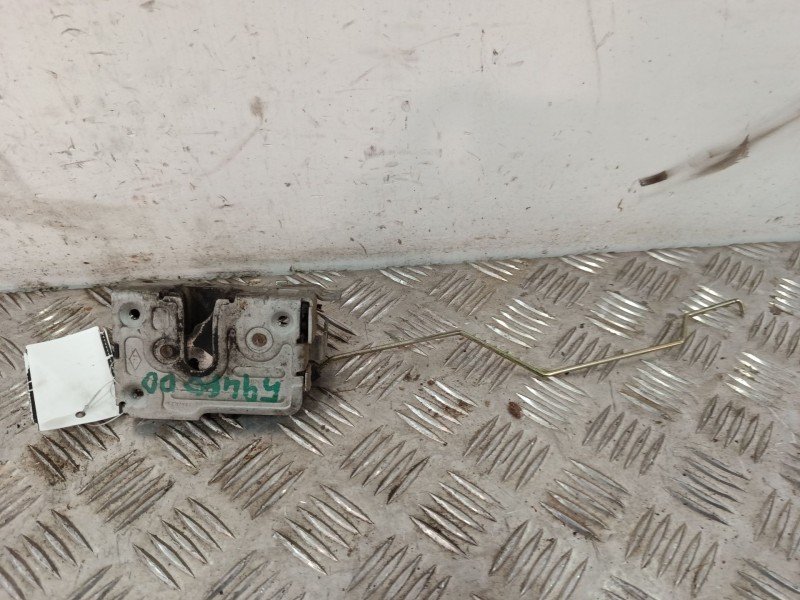 Recambio de cerradura puerta delantera derecha para iveco daily iv furgoneta 65c18 referencia OEM IAM 58015293020  