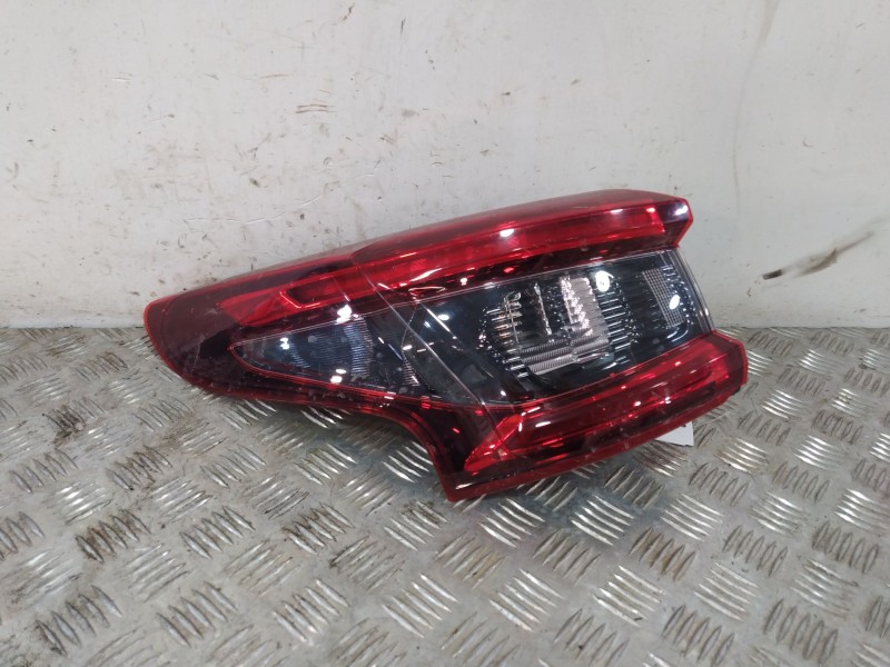 Recambio de piloto trasero izquierdo para nissan qashqai ii (j11, j11_) 1.6 dci referencia OEM IAM 26555HV004  