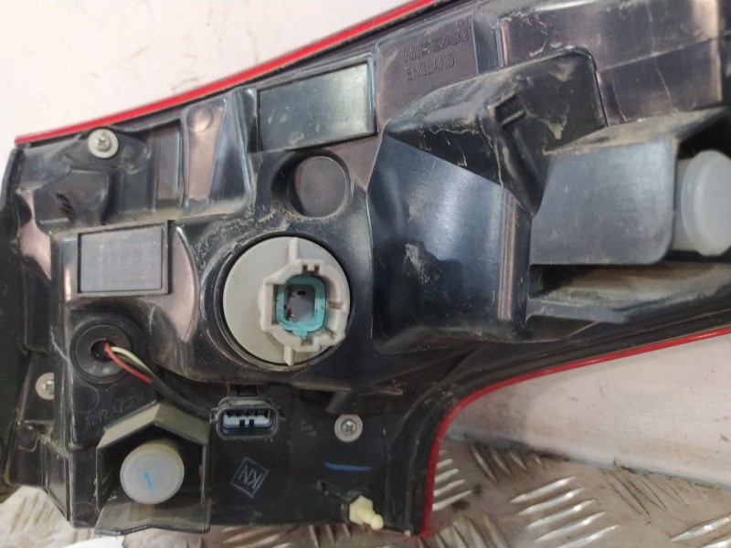Recambio de piloto trasero izquierdo para nissan qashqai ii (j11, j11_) 1.6 dci referencia OEM IAM 26555HV004  