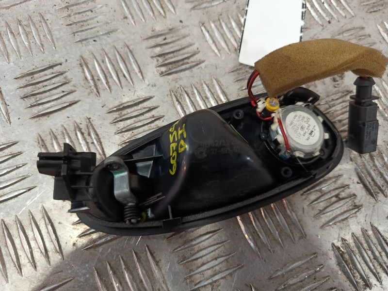 Recambio de maneta interior delantera izquierda para seat leon (1p1) 1.6 tdi referencia OEM IAM 5P0837113B1UQ 3B0837207GGRU 