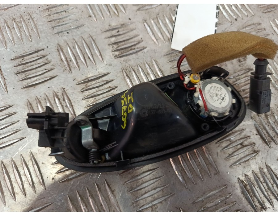Recambio de maneta interior delantera izquierda para seat leon (1p1) 1.6 tdi referencia OEM IAM 5P0837113B1UQ 3B0837207GGRU 