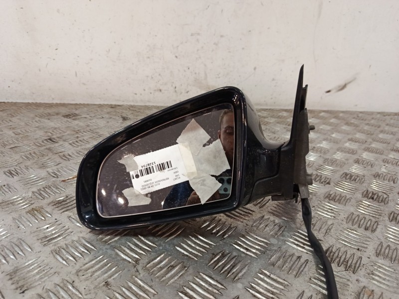 Recambio de retrovisor izquierdo para audi a4 b6 (8e2) 2.5 tdi quattro referencia OEM IAM 010681  