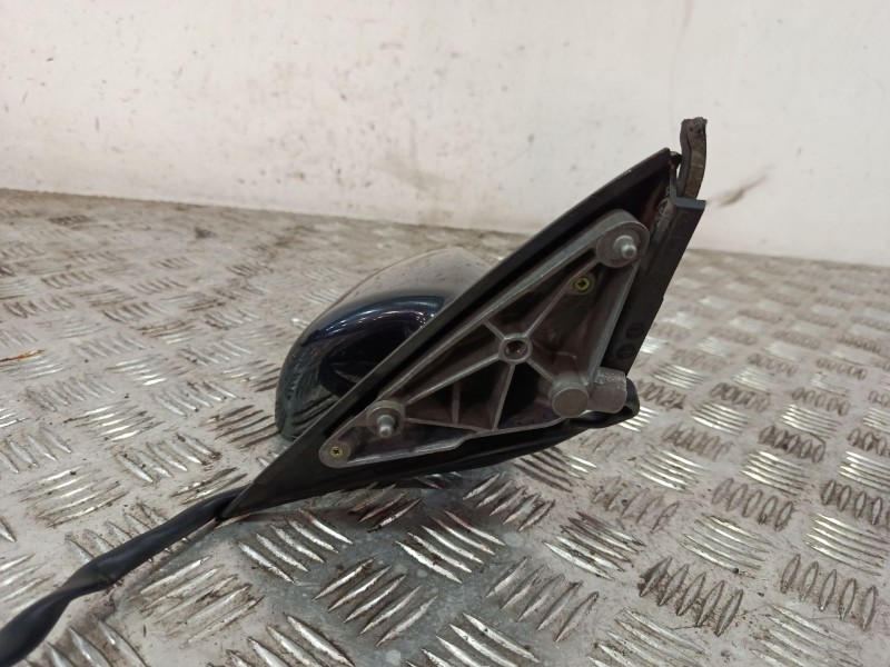 Recambio de retrovisor izquierdo para audi a4 b6 (8e2) 2.5 tdi quattro referencia OEM IAM 010681  