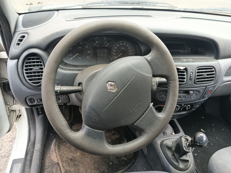renault megane i classic (la0/1_) del año 2001