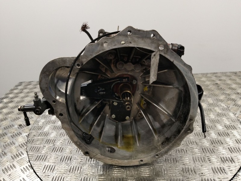 Recambio de caja cambios para nissan atleon 120 tk110.35 tk56.35/4 referencia OEM IAM 321019X200  