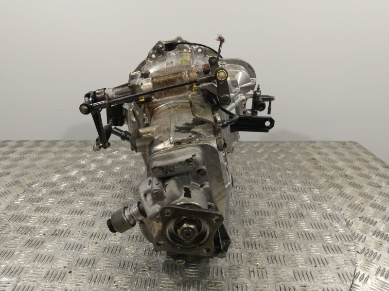 Recambio de caja cambios para nissan atleon 120 tk110.35 tk56.35/4 referencia OEM IAM 321019X200  