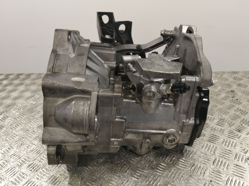 Recambio de caja cambios para volkswagen golf vi (5k1) 1.6 tdi referencia OEM IAM LHW  