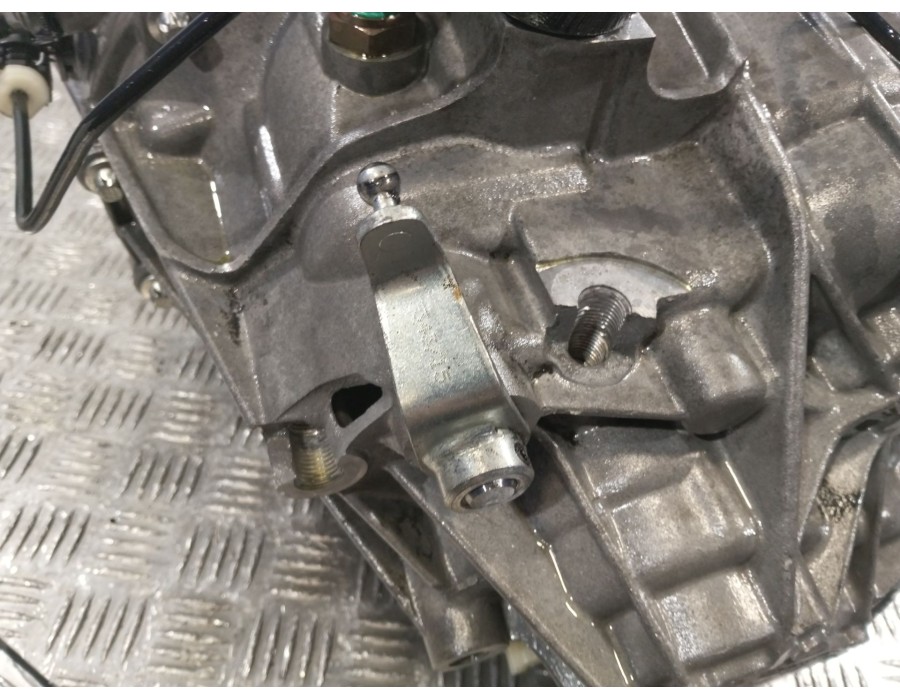 Recambio de caja cambios para renault trafic iii autobús (jg_) 1.6 dci 115 (jgmd) referencia OEM IAM PF6040  
