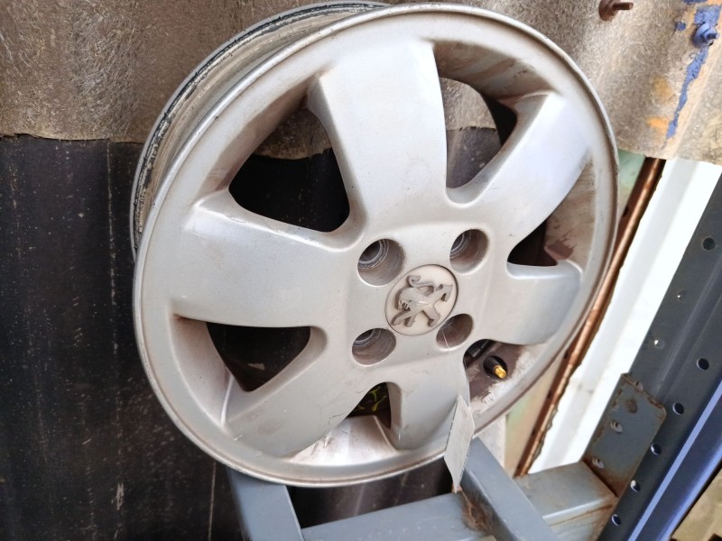 Recambio de llanta para peugeot 107 (pm_, pn_) 1.0 referencia OEM IAM   