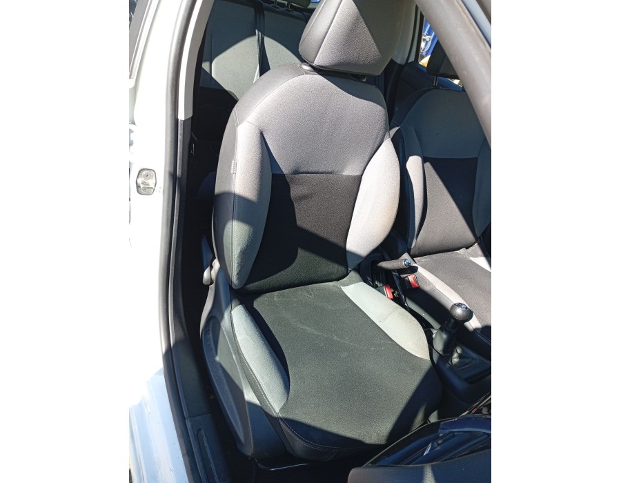 Recambio de asiento delantero derecho para citroën c3 ii (sc_) 1.6 bluehdi 75 referencia OEM IAM 8846VH  
